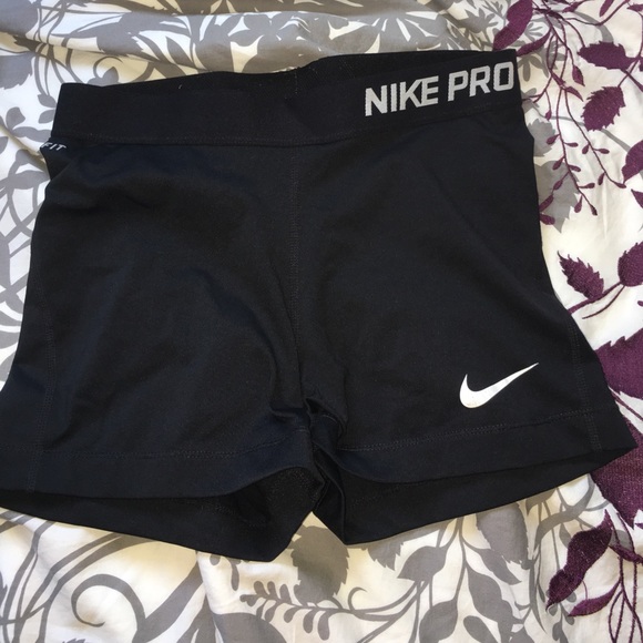 Nike Pants - Nikes pros