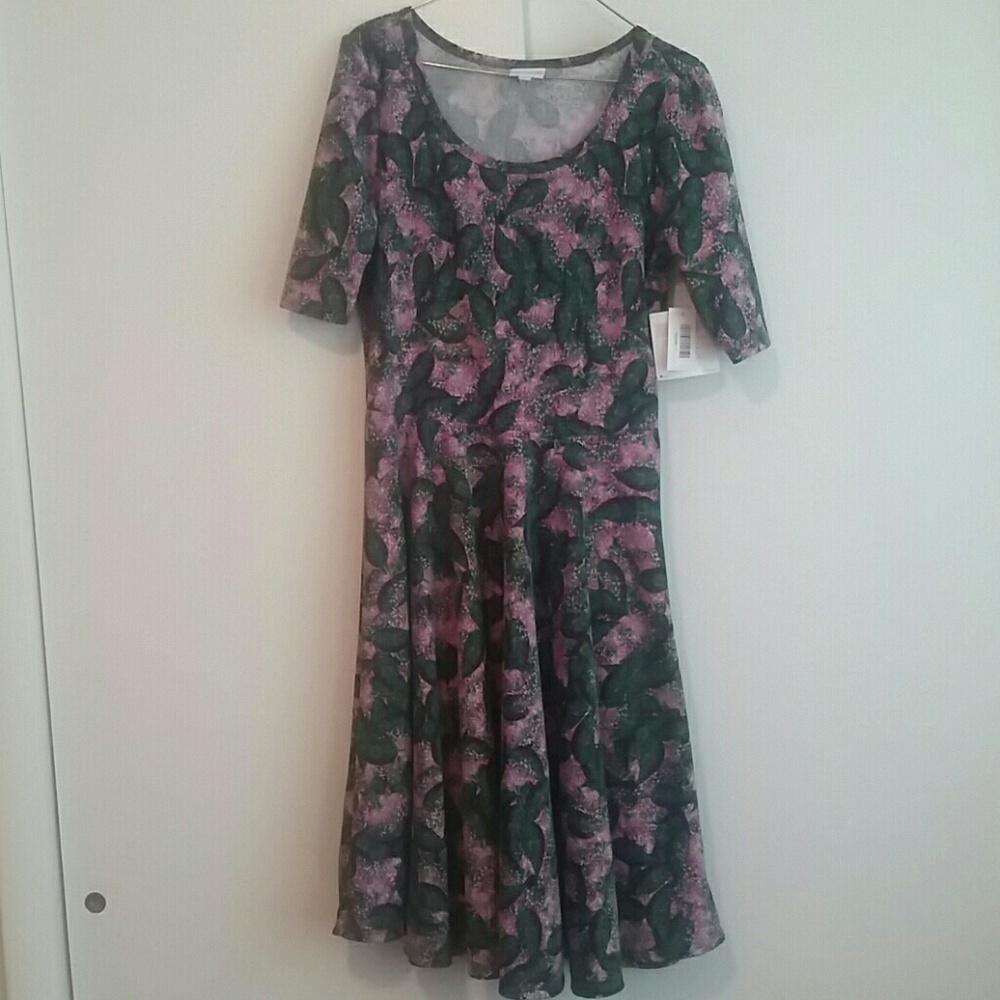 NWT LuLaRoe Nicole Large