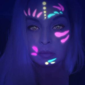 Meet your Posher, Priscilla