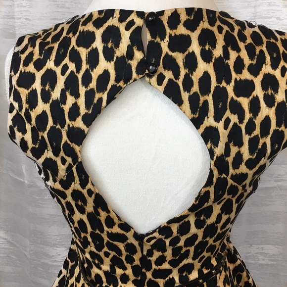 Open Back Leopard Peplum Tank - Picture 2 of 2