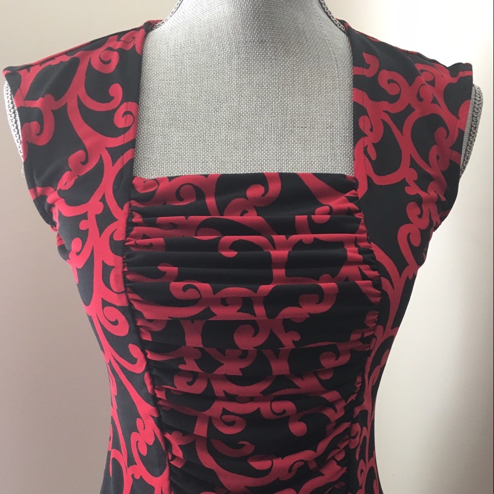Classic Red / Black Sleeveless Day to Night Top