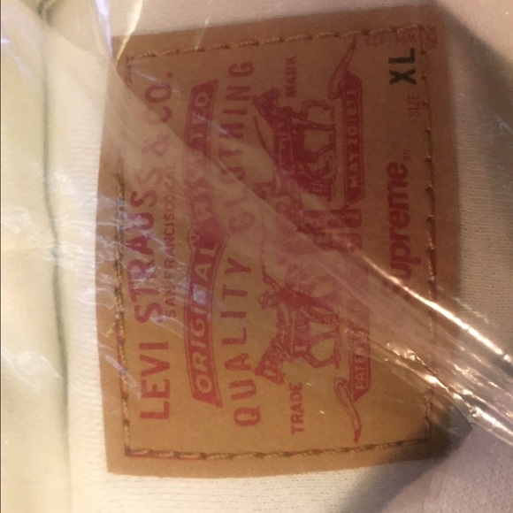 Supreme x Levi hooded trucker jacket - Picture 4 of 4