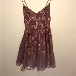 URBAN OUTFITTERS GOLD AND MAROON DRESS