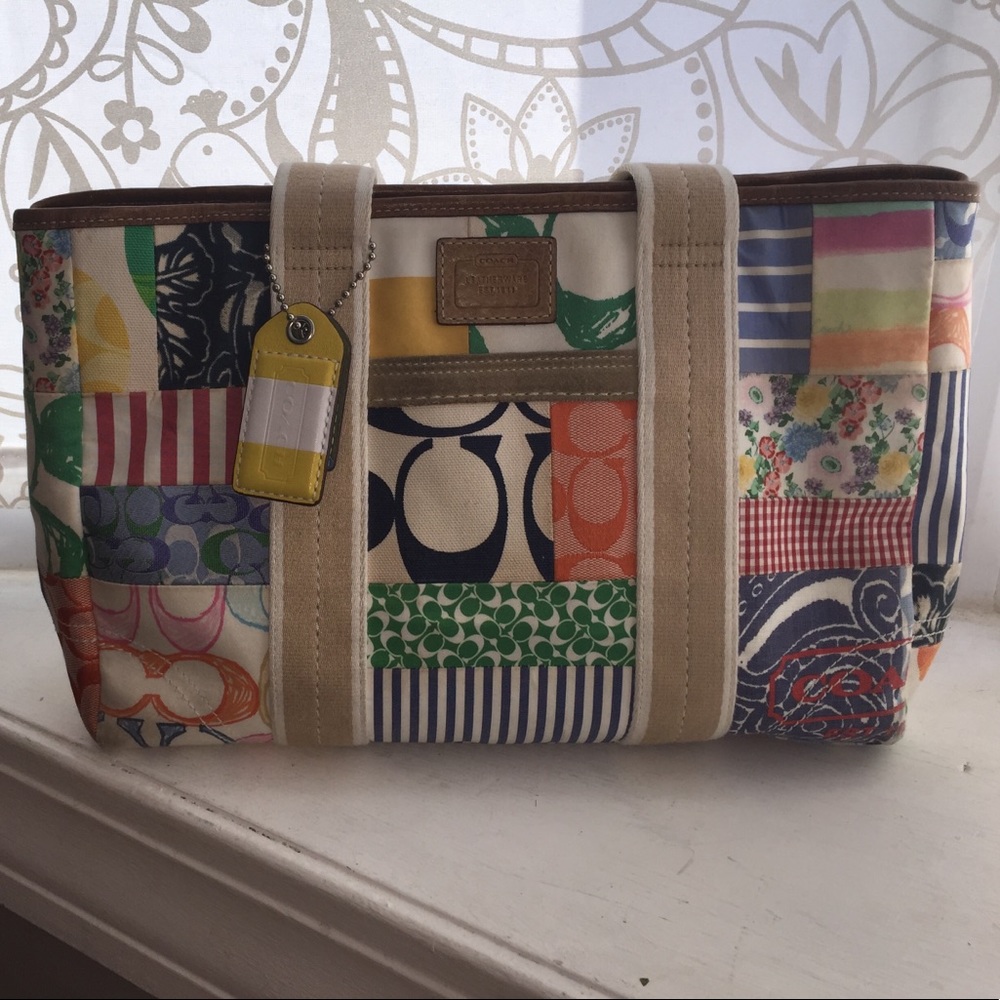 Authentic Coach Hamptons Spring Signature Bag