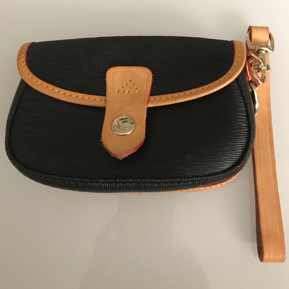 Dooney & Bourke Black Wristlet