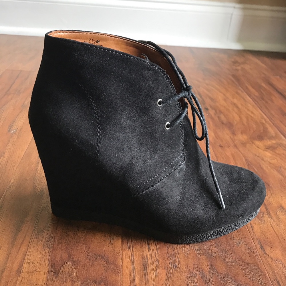 Nine West hidden wedge heel booties