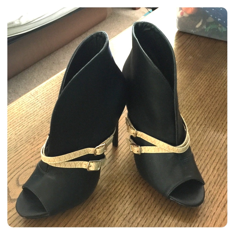 Just Fab open toed booties