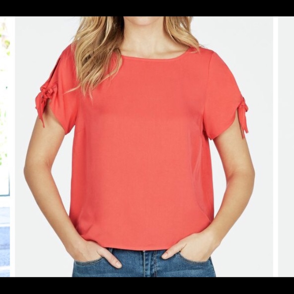 2 blouses