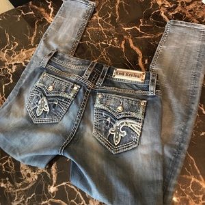 Trading Don't Buy***Like New Rock Revival Skinnies
