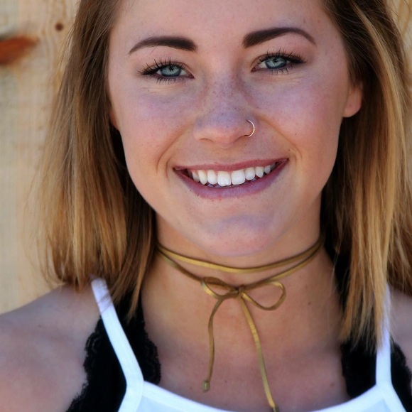 Gold Short Tie Choker - Picture 1 of 3