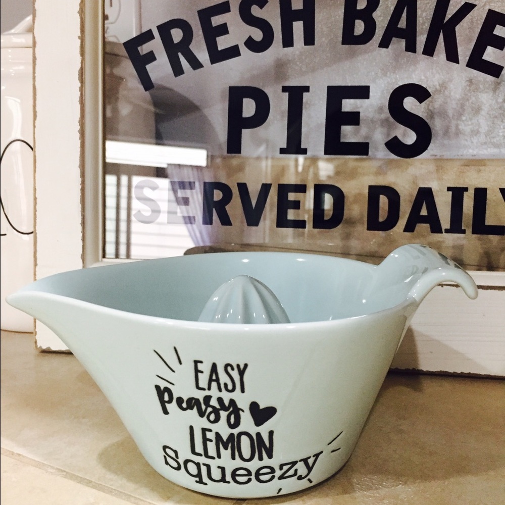 Easy Peasy Lemon Squeezy