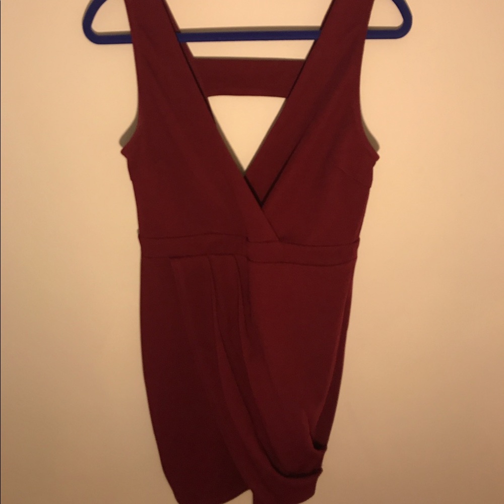 maroon v-neck mini bodycon dress