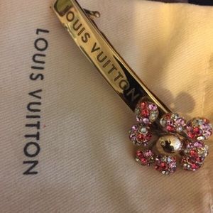 Louis Vuitton hair bow