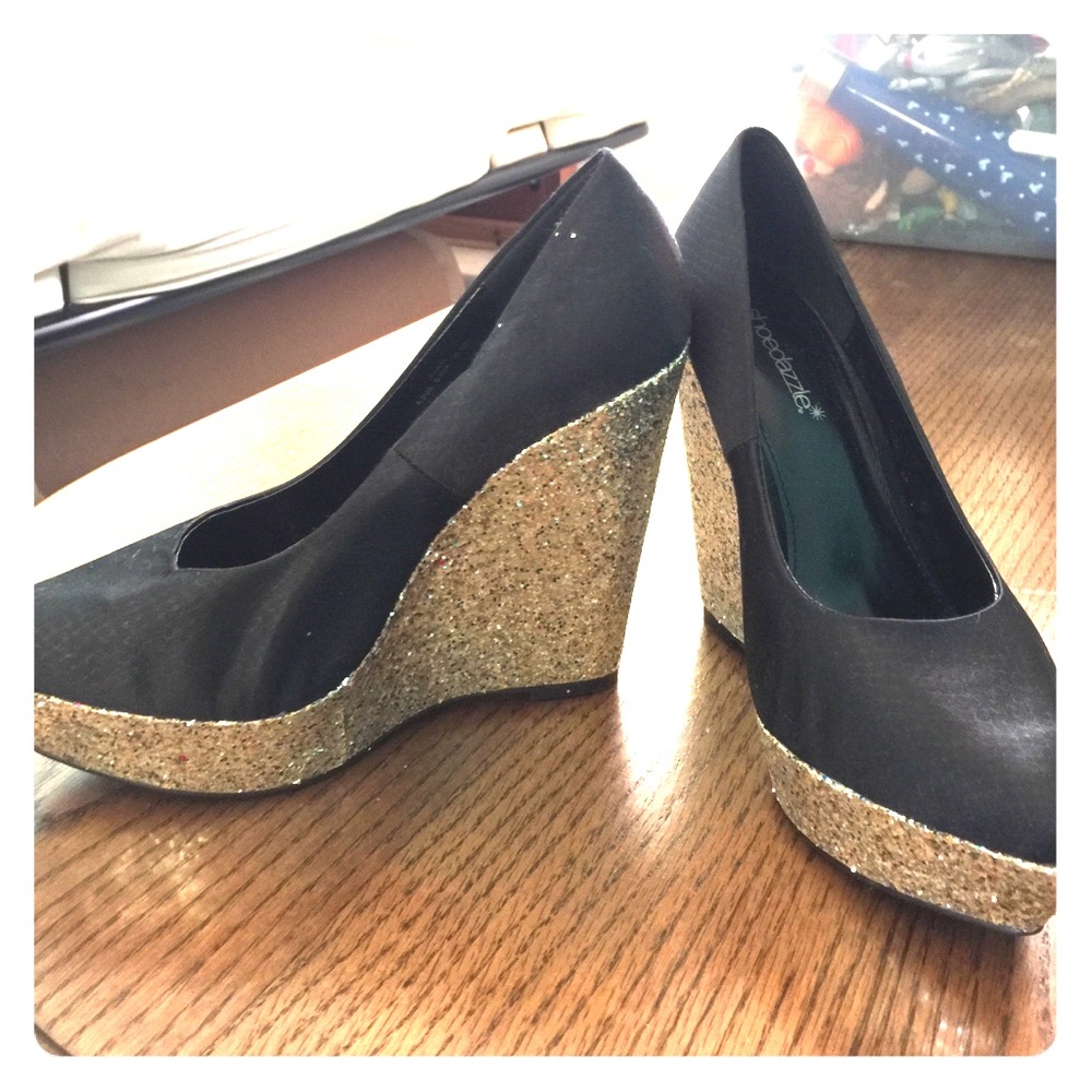 💜Black, Sparkly wedges