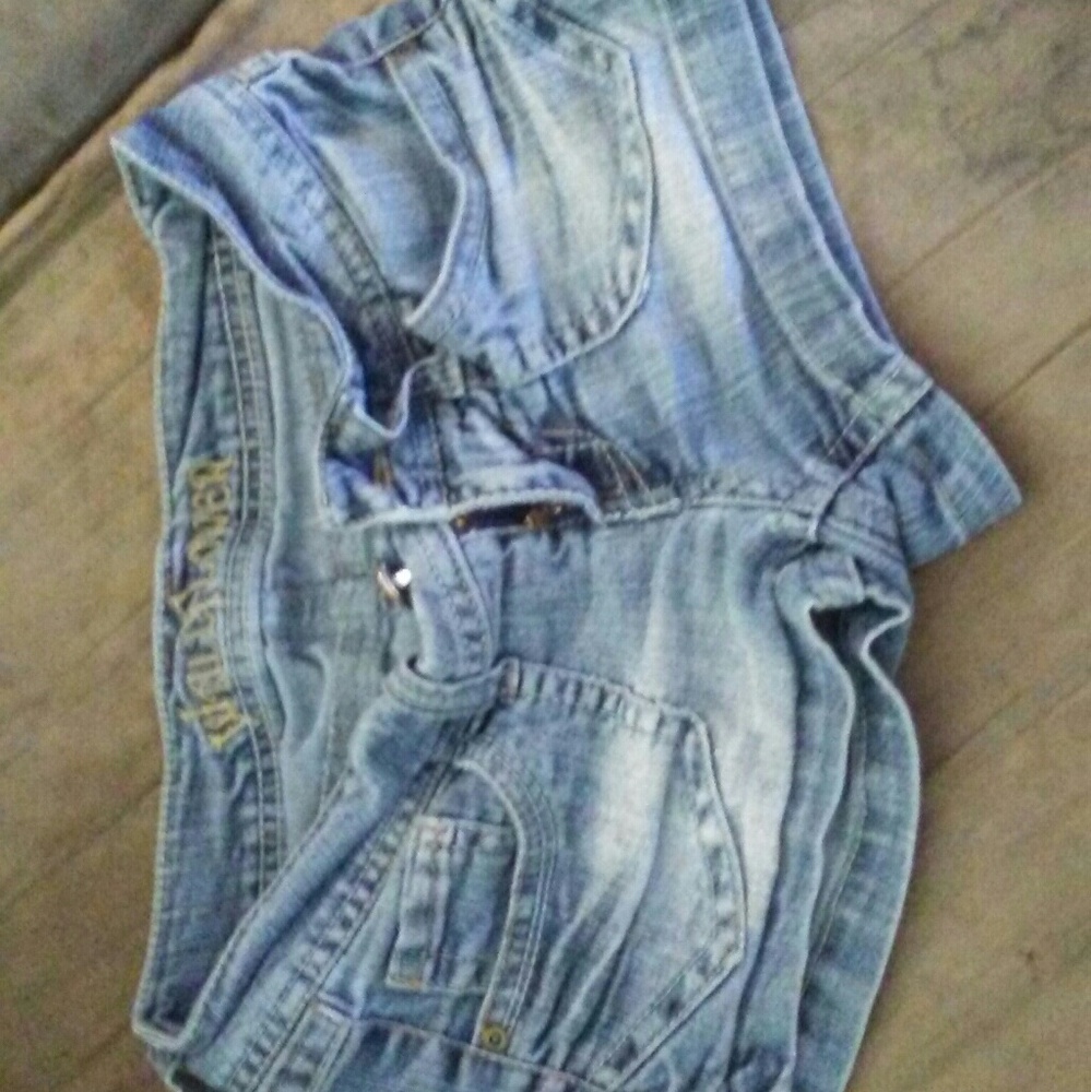 Wallflower Shorts
