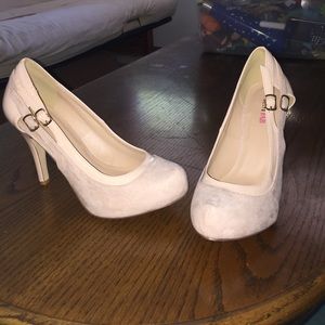 Light tan heels