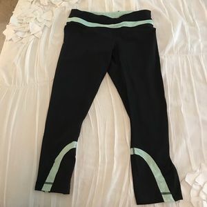 Lululemon cropped pants