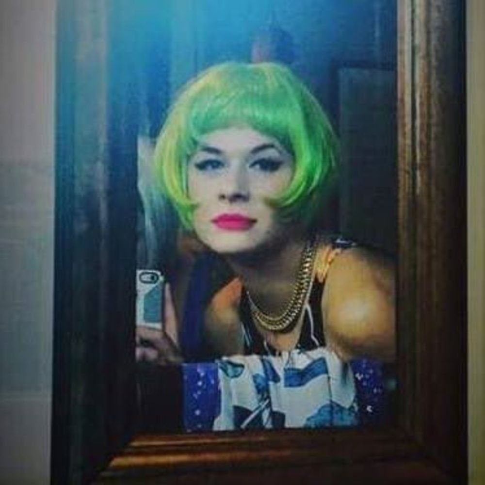 Meet your Posher, Cassie