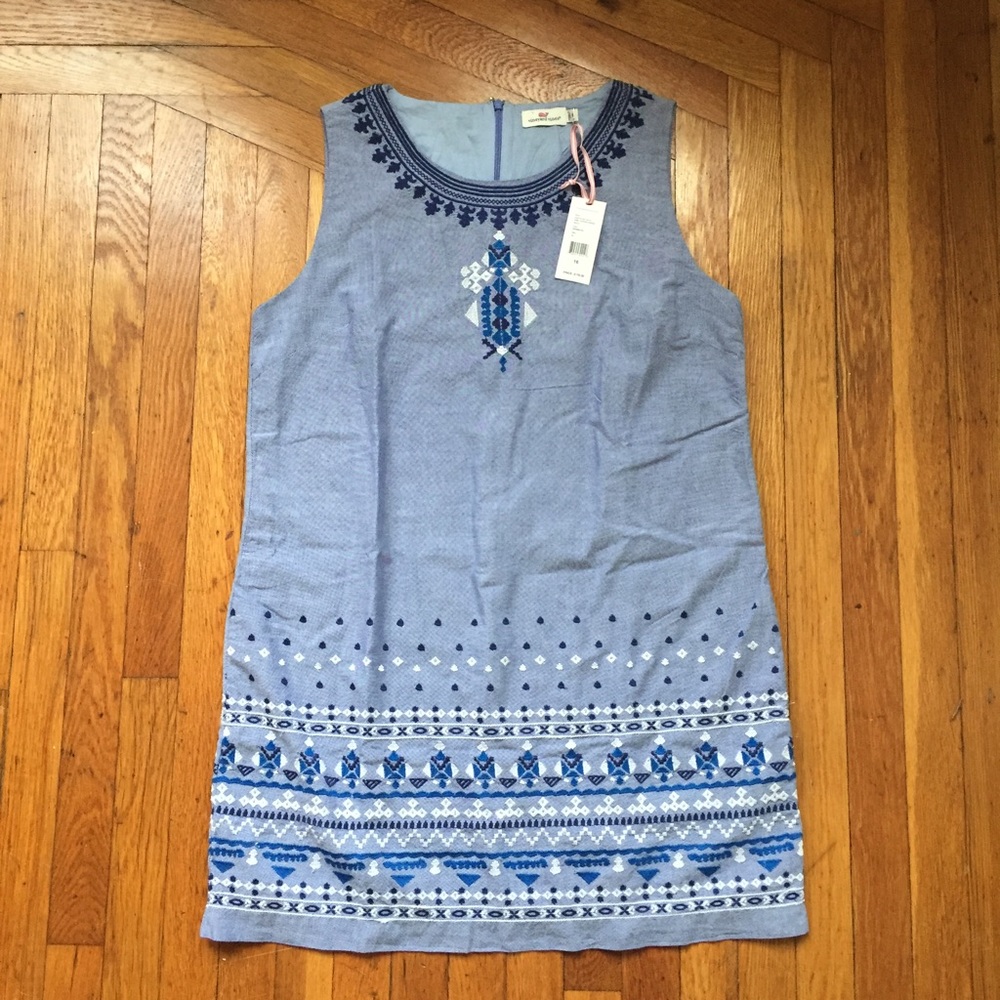 🆕{Vineyard Vines} Embroidered Oxford Shift Dress