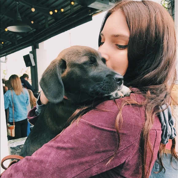 Meet your Posher, Megan! - Picture 4 of 4