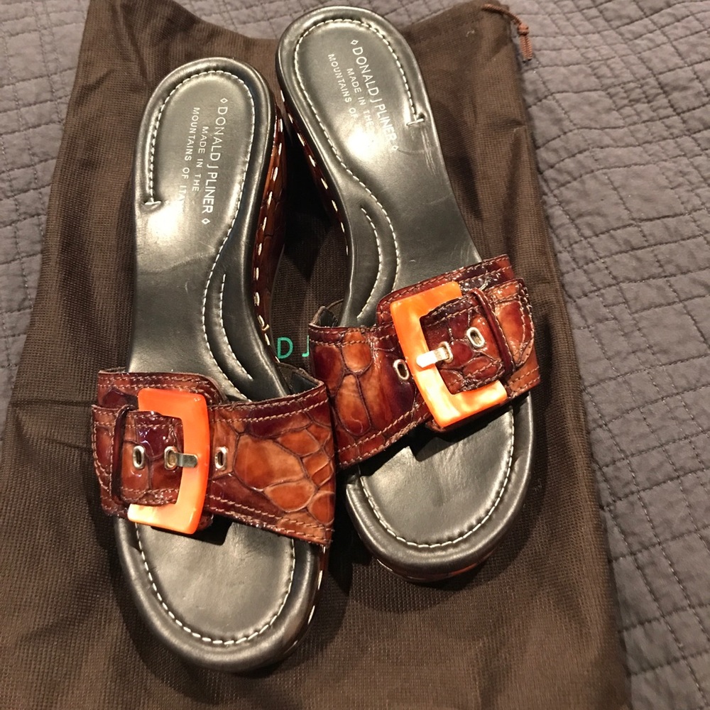 Donald J Pliner Sandel 7.5