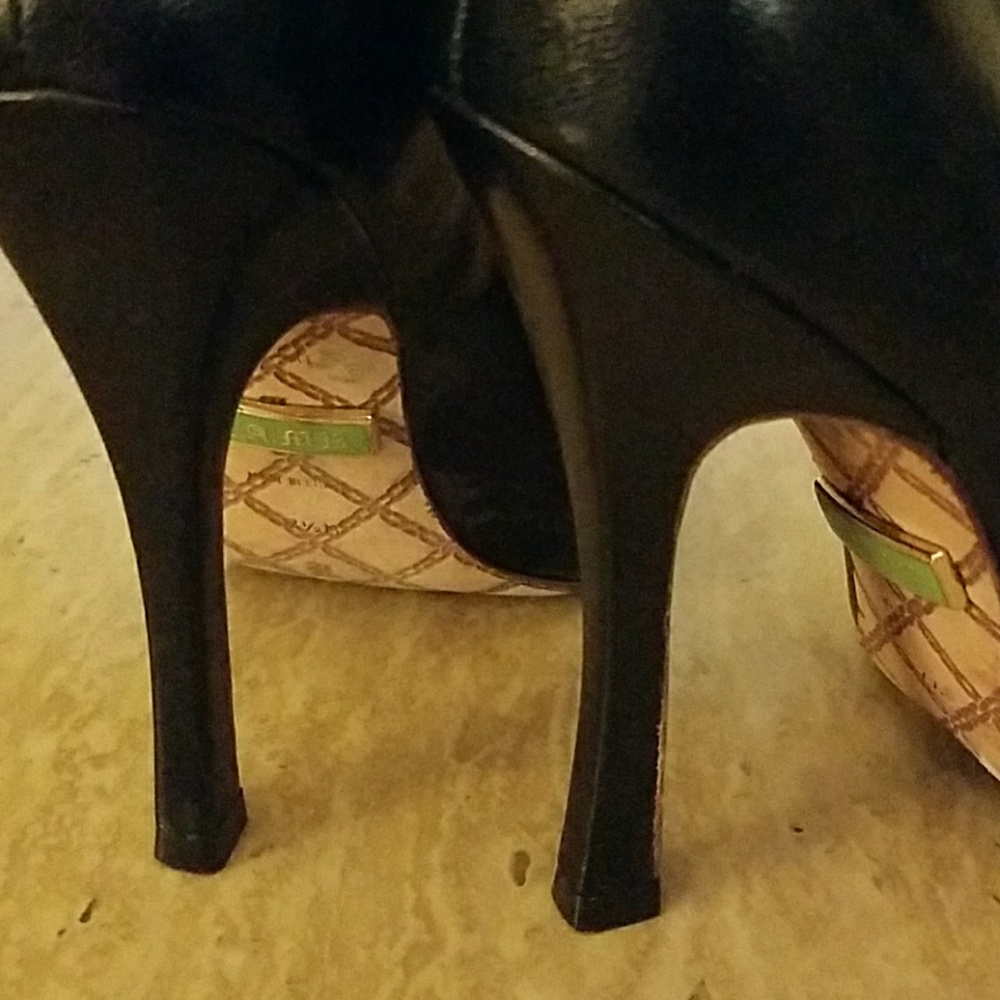 Shoes - Picture 5 of 5