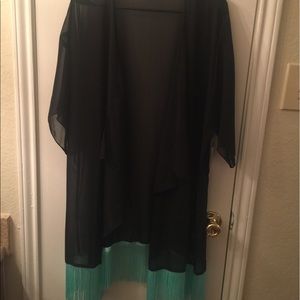 Lularoe Monroe kimono