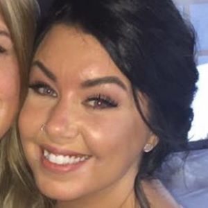 Meet your Posher, Natasha