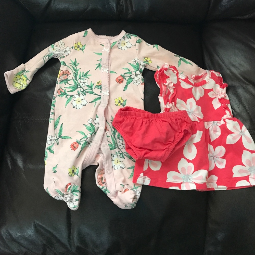 Carter's baby girl NB clothes