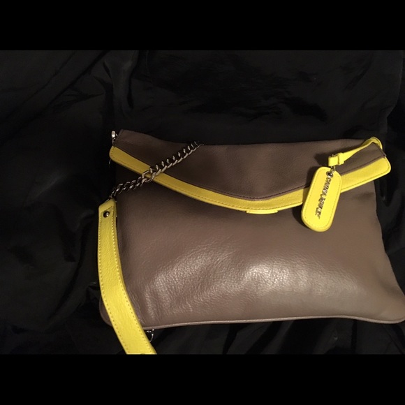 Cynthia Rowley envelope bag brown/neon yellow - Picture 2 of 7