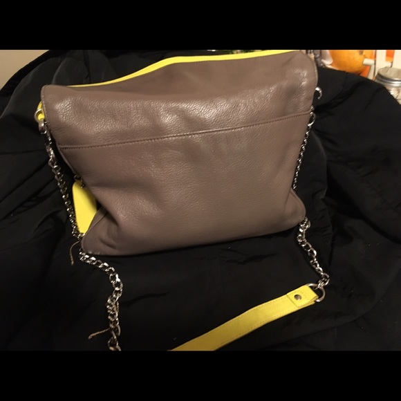 Cynthia Rowley envelope bag brown/neon yellow - Picture 3 of 7