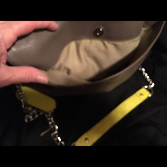 Cynthia Rowley envelope bag brown/neon yellow - Picture 5 of 7