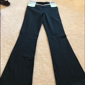 Flare Lululemon legging pants