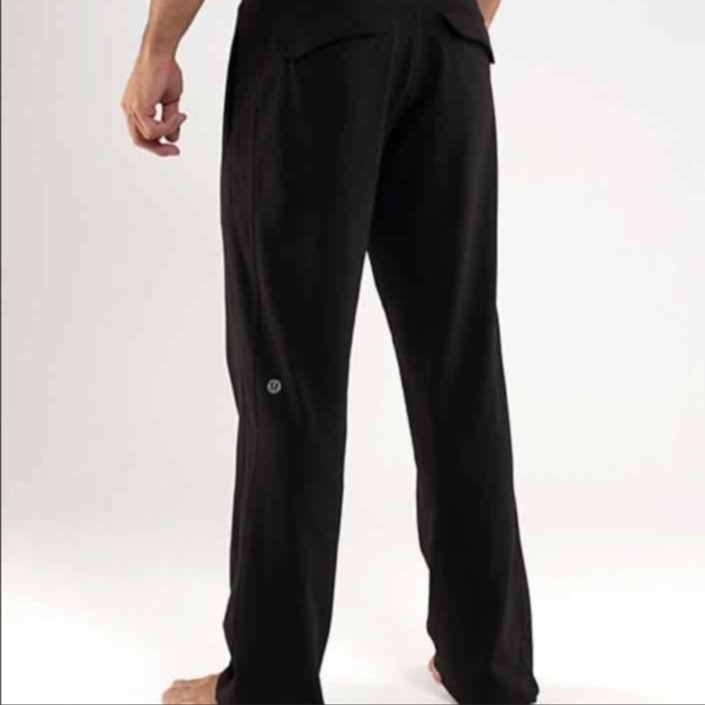 Men's lululemon Kung Fu pant 2.0 LARGE.
