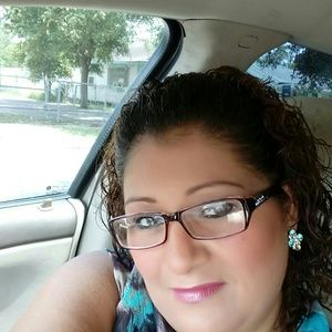 Meet your Posher, Veronica