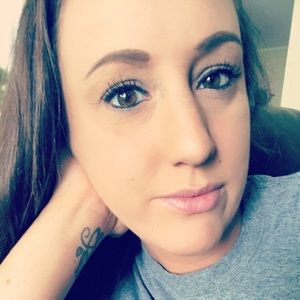 Meet your Posher, Candace