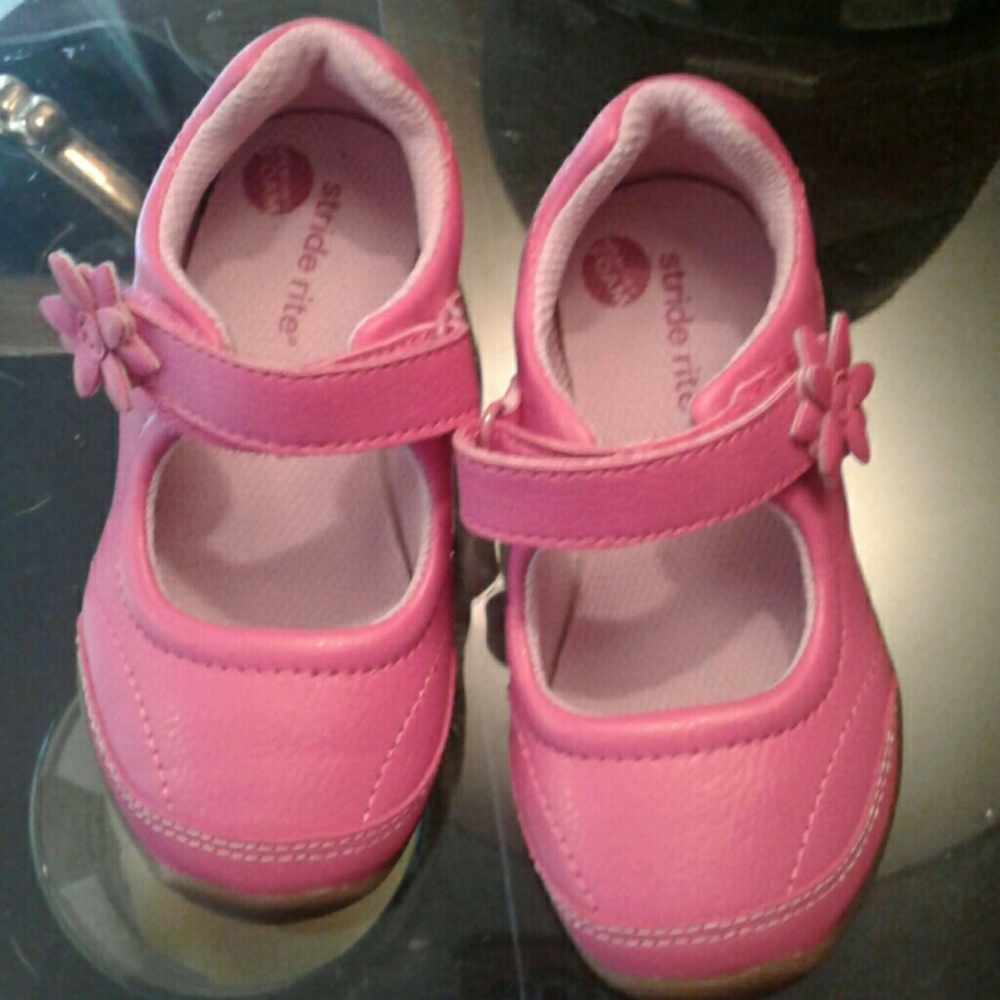 Stride Rite size 7 toddler  girls shoes