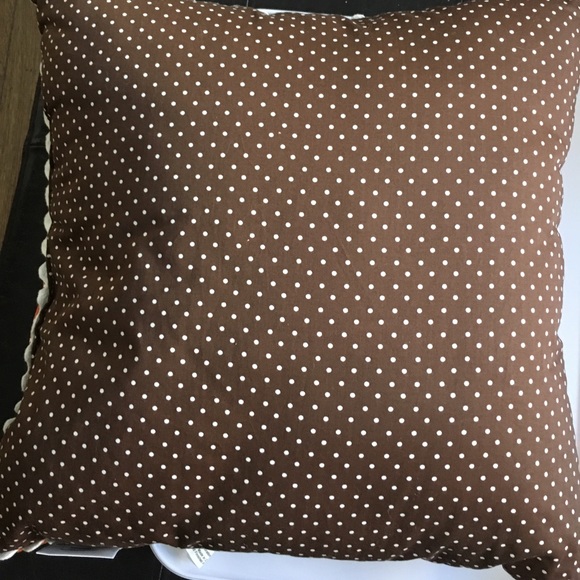 Decorative pillows - Picture 2 of 3