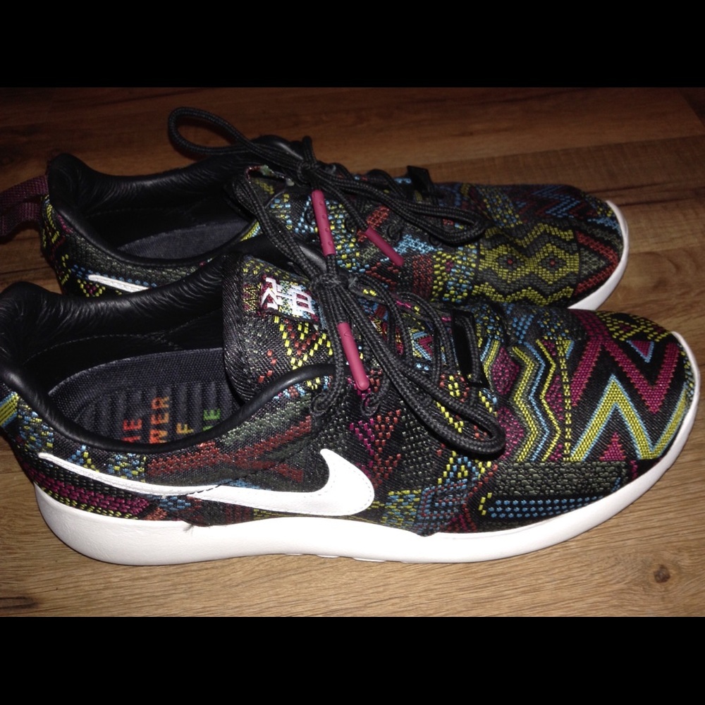 Women's Nike Roshes