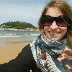 Meet your Posher, Hannah