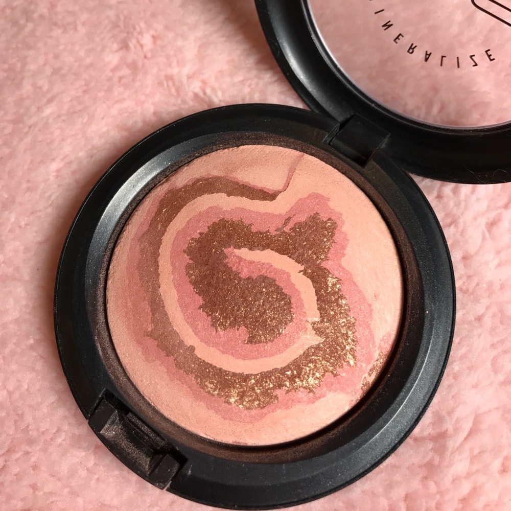 MAC Light Year MSF