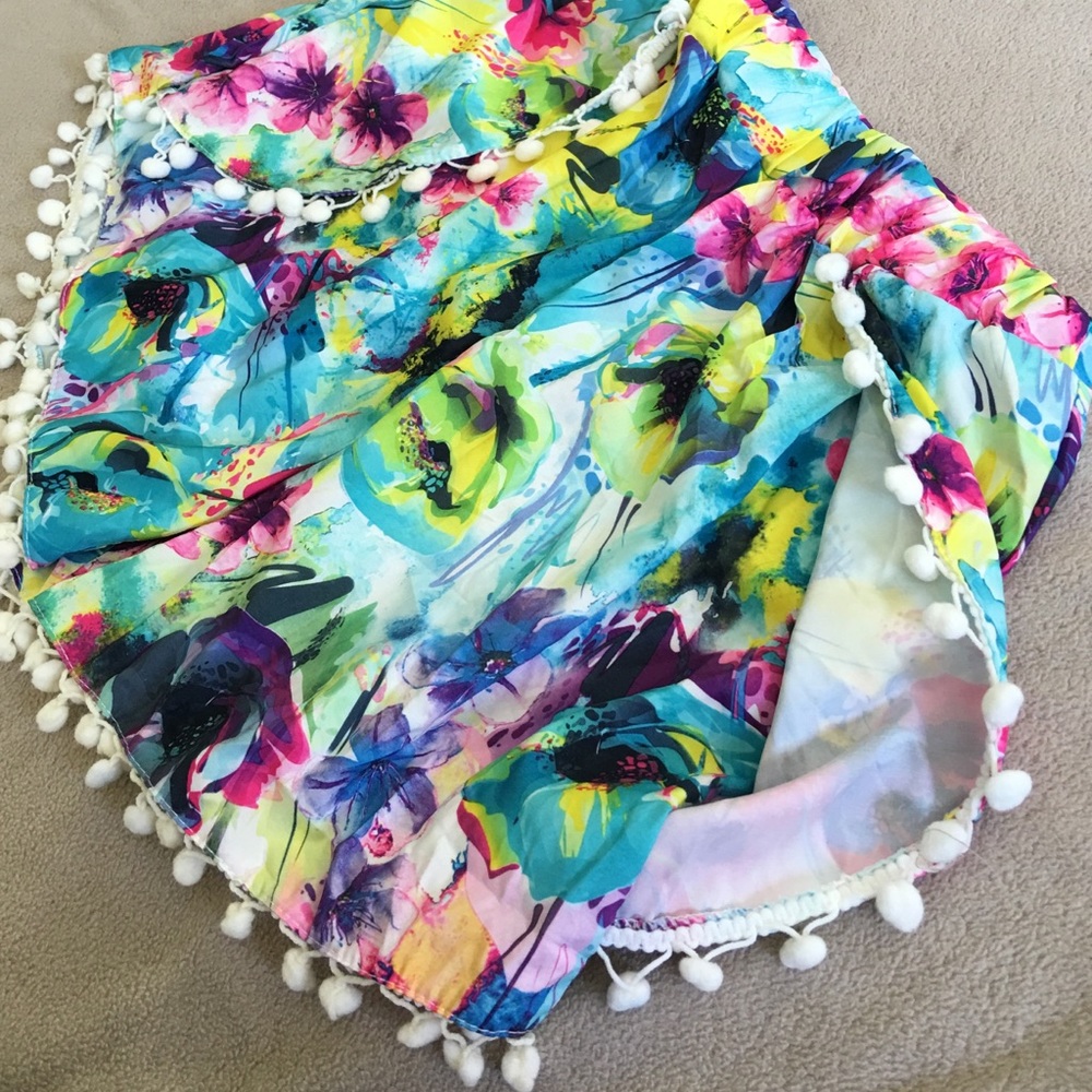 Romwe printed floral tulip shorts blue sz S NEW - Picture 4 of 4