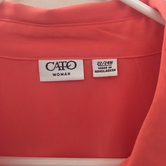 Tops - Picture 2 of 3