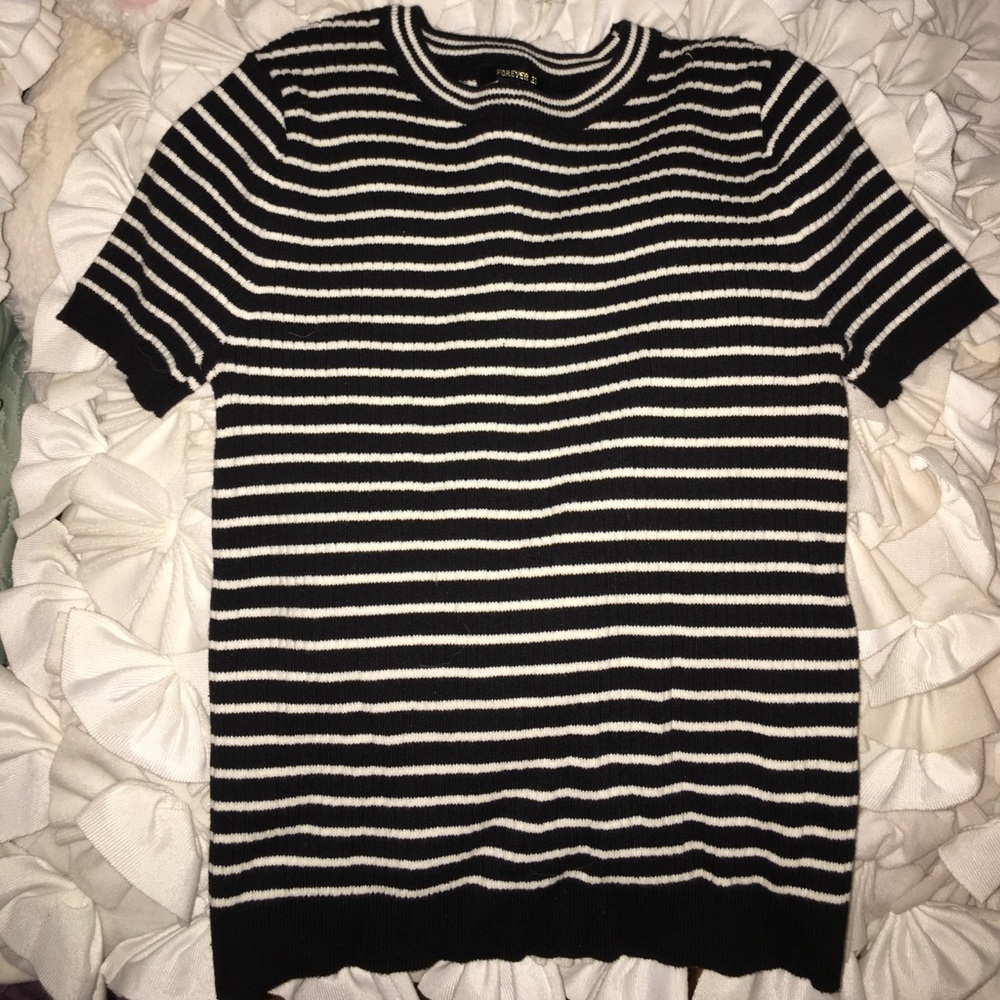 Striped stretchy top