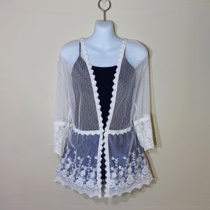 🌺🆕🌼 NWOT | Gorgeous Oversized Embroidered Shaw