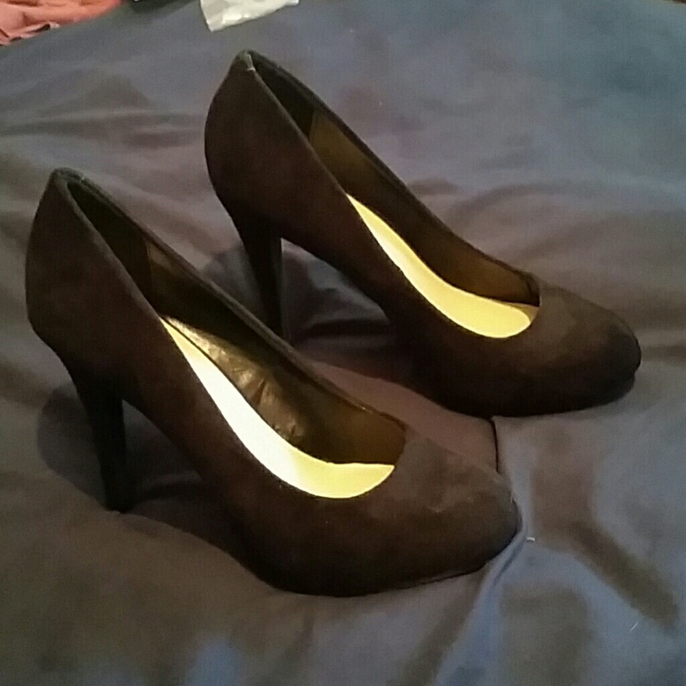 Black suede, never worn!
