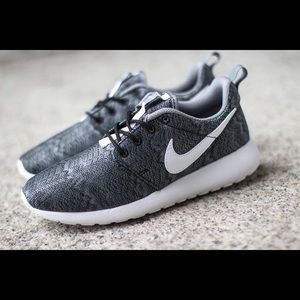 Nike Roshes