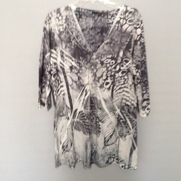 China Rose INC Tops - Ladies tunic top size XL