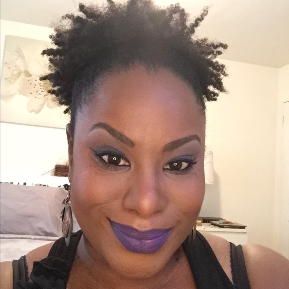 Meet your Posher, Michele