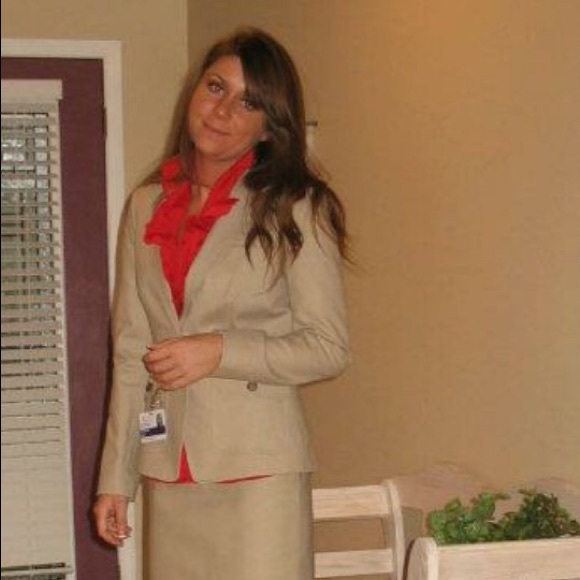 Meet your Posher, Christine - Picture 2 of 8